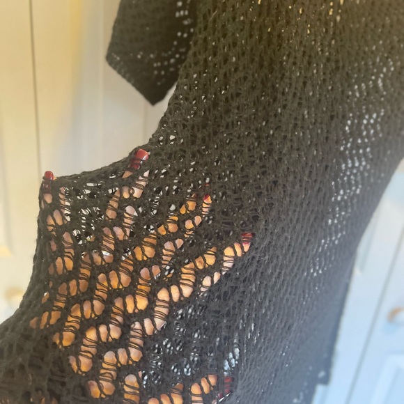 Lacy top - Picture 3 of 3